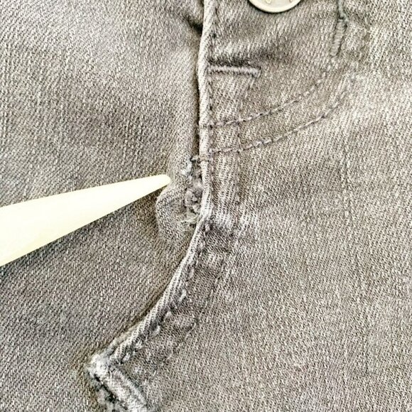 Madewell distressed black raw hem button fly 9" high-rise skinny skirt - 27 - Picture 2 of 10